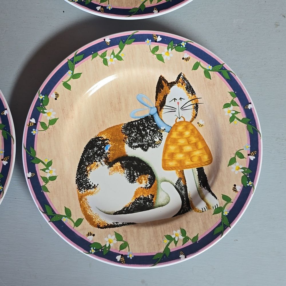 Sakura Garden Cats Plates – Vintage 8.25” Dessert/Salad – Set of 4 Feline Design - Picture 4 of 8